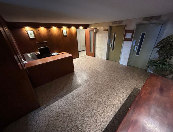 Piso en venta en calle de Andrés Mellado, 33