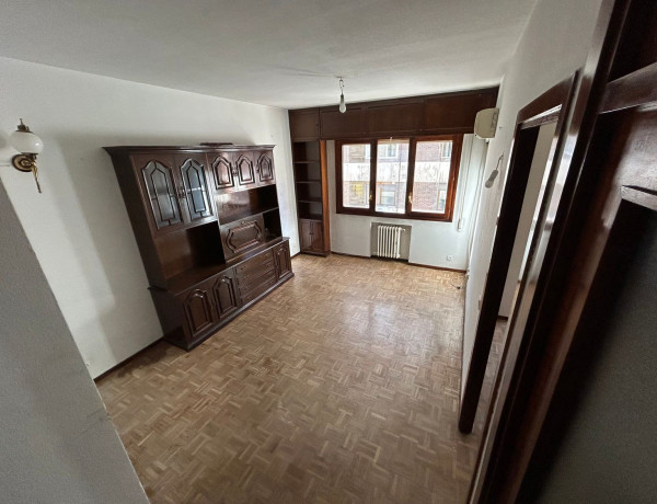 Piso en venta en calle de Andrés Mellado, 33
