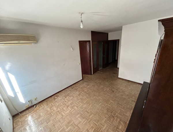 Piso en venta en calle de Andrés Mellado, 33