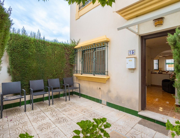 Chalet adosado en venta en calle Mayor