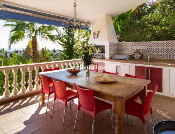 Casa o chalet independiente en venta en calle Clavel