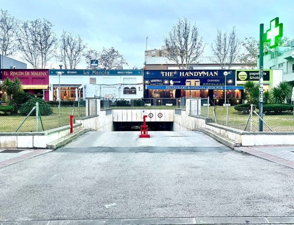 Garaje en venta en carretera de Canillas, 142