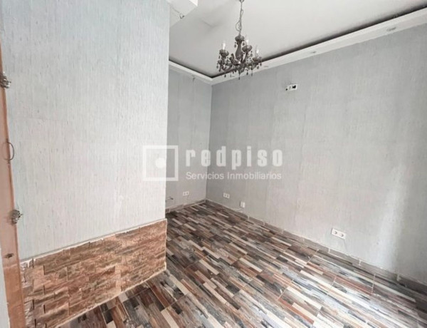 Local en venta en calle de Jerónima Llorente