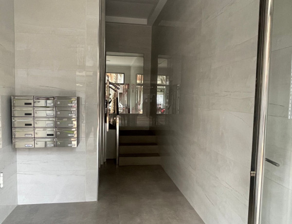 Piso en venta en Barraca, 93