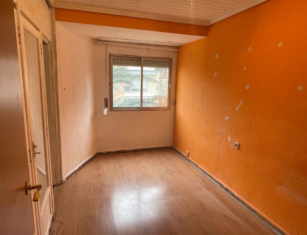 Piso en venta en Barraca, 93