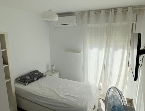 Chalet adosado en venta en avenida de las Urracas