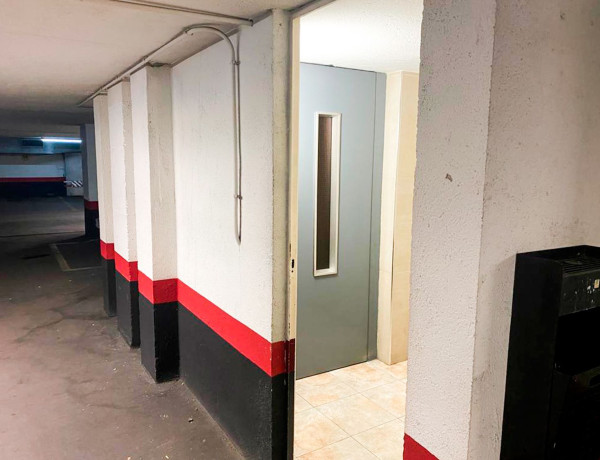 Garaje en venta en calle de Orense, 12