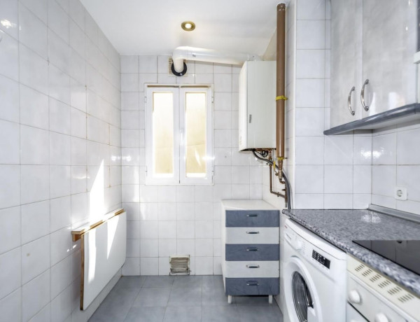 Alquiler de Piso en calle de Eugenio Salazar, 40