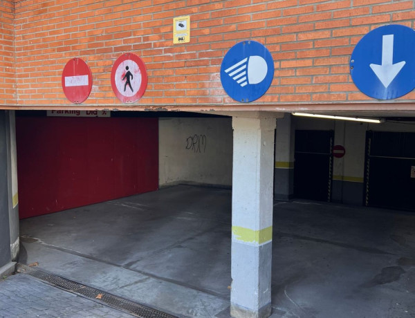 Garaje en venta en Jacobeo, 3