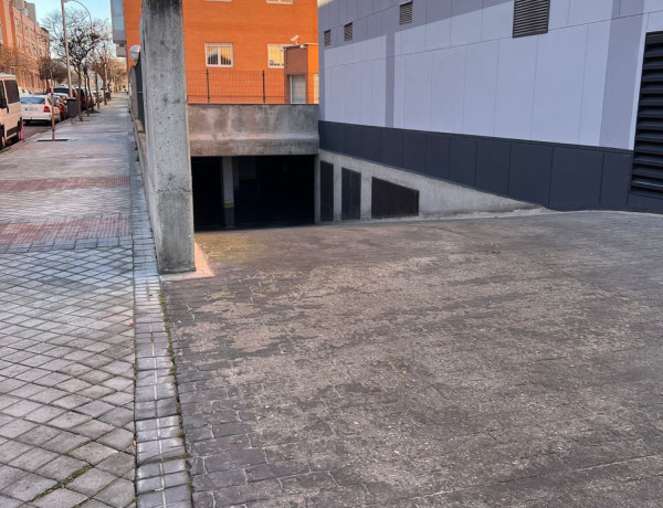 Garaje en venta en Jacobeo, 3