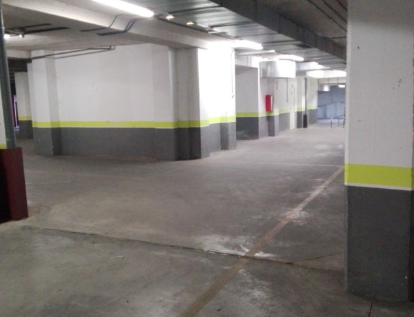 Garaje en venta en Jacobeo, 3