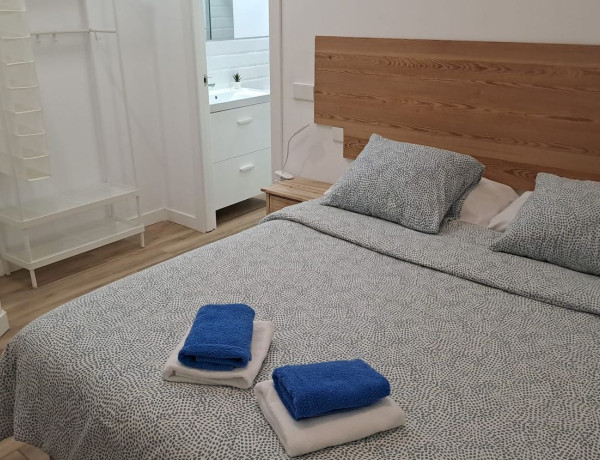 Alquiler de Piso en calle de Andrés Mellado, 33