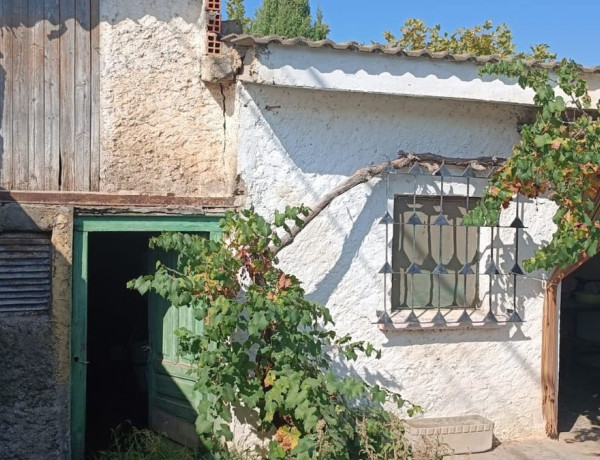 Casa o chalet independiente en venta en avenida las Vias Pinseque zaragoza