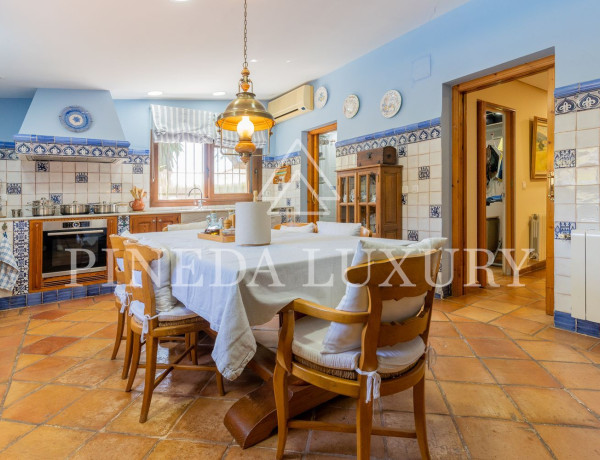 Casa o chalet independiente en venta en Urb. Urbanizacion Alfinach, Los Monasterios-Alfinach