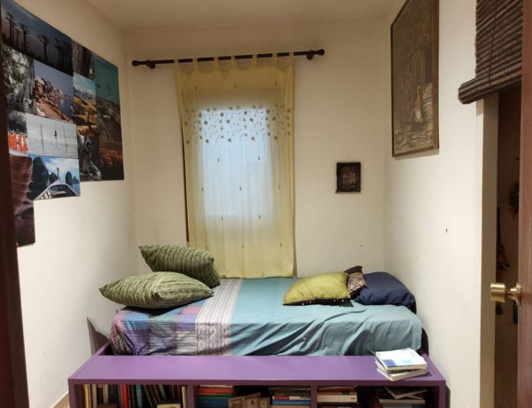 Chalet adosado en venta en calle Seva, 41