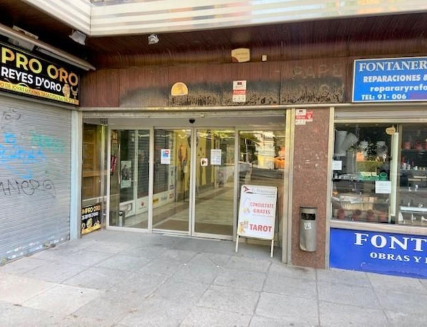 Local en venta en Puentelarra