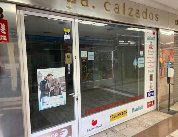 Local en venta en Puentelarra
