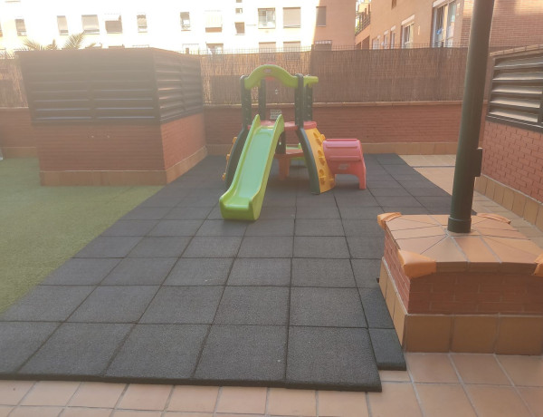 Alquiler de Piso en calle Rafael Bergamín, 16