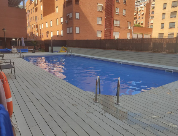 Alquiler de Piso en calle Rafael Bergamín, 16