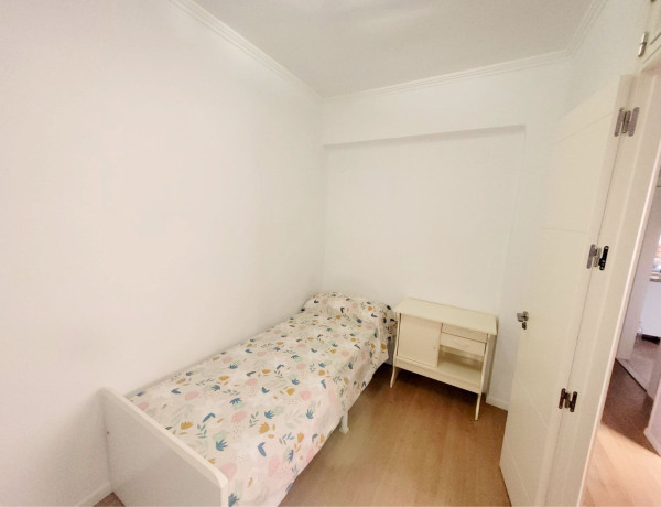 Piso en venta en calle Santiago, 104