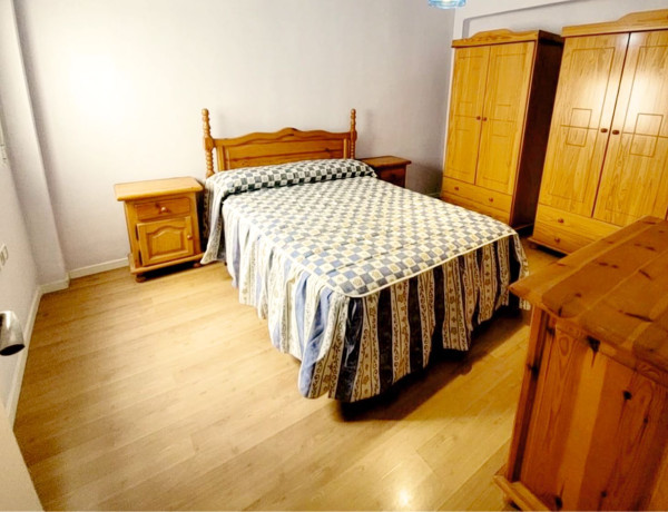 Piso en venta en calle Santiago, 104