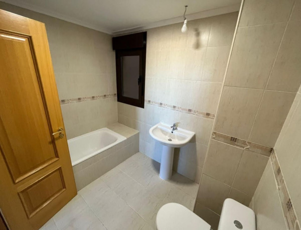 Alquiler de Piso en calle Espaṅoleto, 16