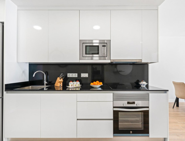 Piso en venta en Villamartín-Las Filipinas