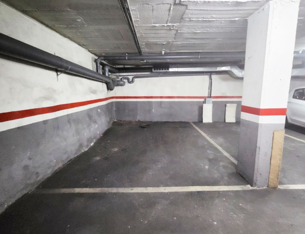 Alquiler de Garaje en calle de Petrarca