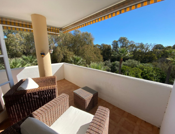 Piso en venta en avenida de los Jardines, 5 e