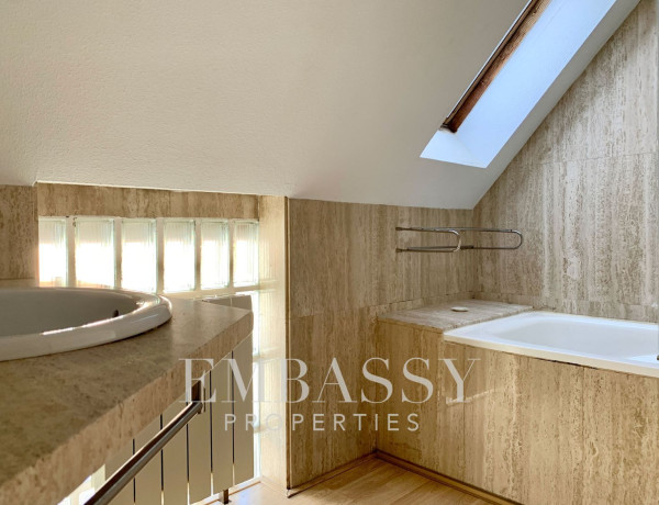 Alquiler de Dúplex en calle de Martínez Izquierdo