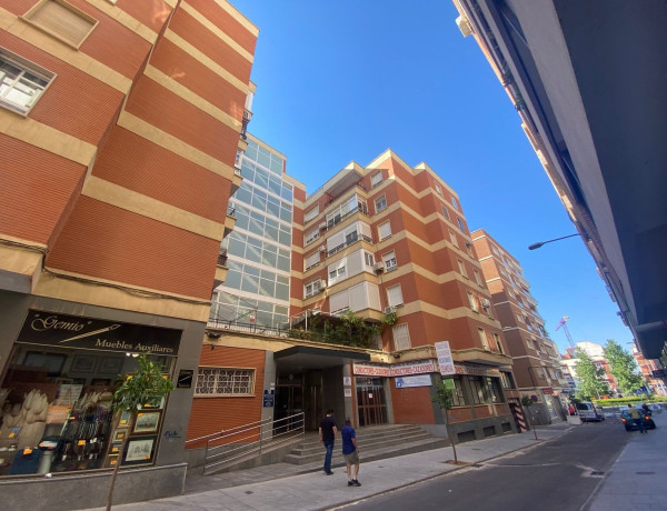 Alquiler de Piso en calle Fernando Castón
