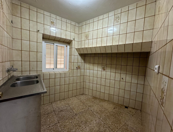 Chalet adosado en venta en calle Virgen de Guadalupe