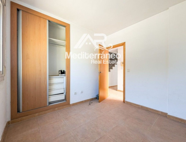 Chalet adosado en venta en avenida Alhambra