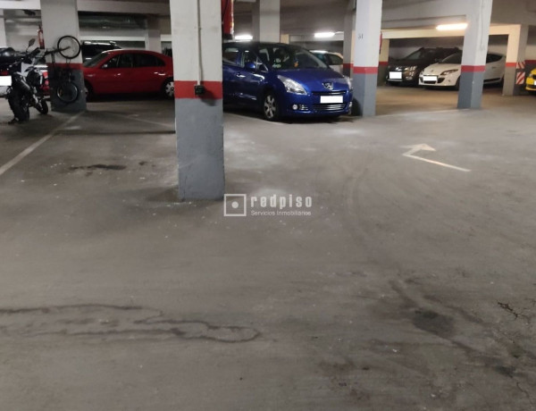 Garaje en venta en La Avanzada - La Cueva