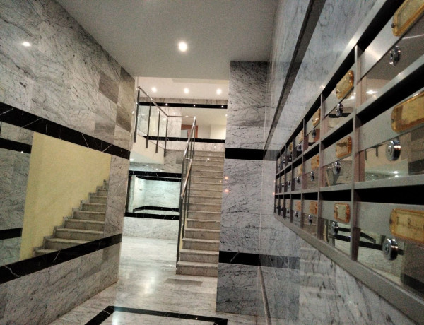 Piso en venta en calle del Ingeniero Fausto Elío