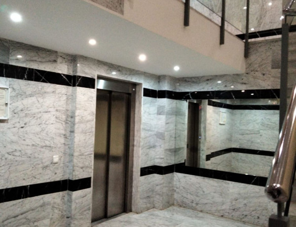 Piso en venta en calle del Ingeniero Fausto Elío