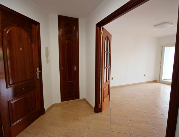 Alquiler de Piso en La Carihuela - Los Nidos