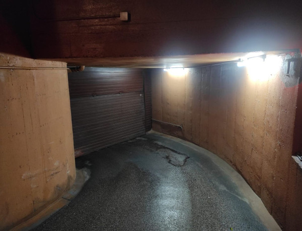 Garaje en venta en calle de Villasilos, 8 a