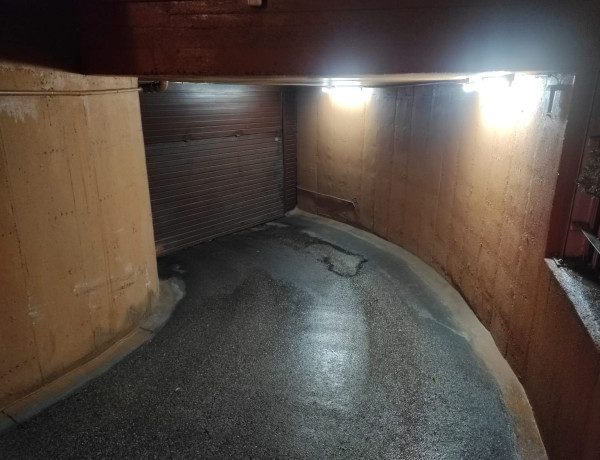 Garaje en venta en calle de Villasilos, 8 a