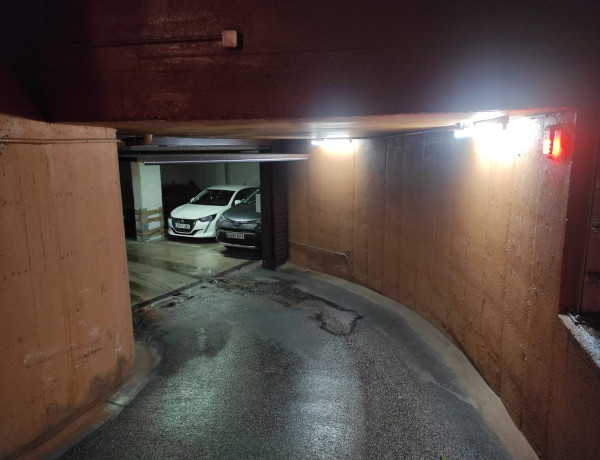 Garaje en venta en calle de Villasilos, 8 a