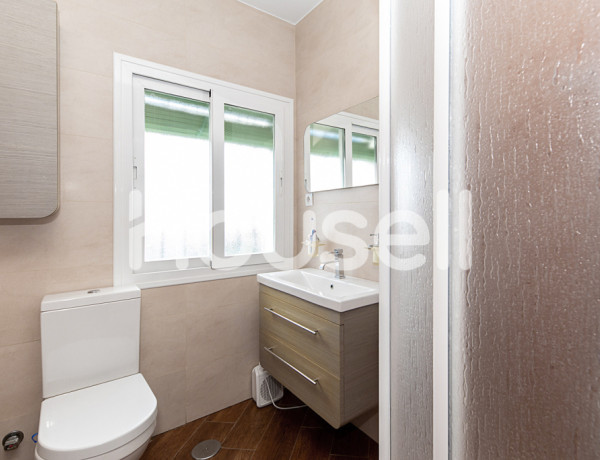 Casa en venta de 147 m² Calle Virgen de los Reyes, 41950 Castilleja de la Cuesta (Sevilla)