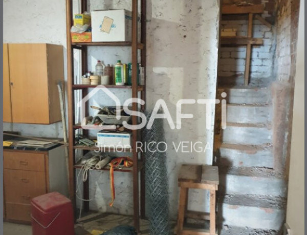 GRAN CASA UNIFAMILIAR CON AMPLIO TERRENO EN CAN GUITART VELL