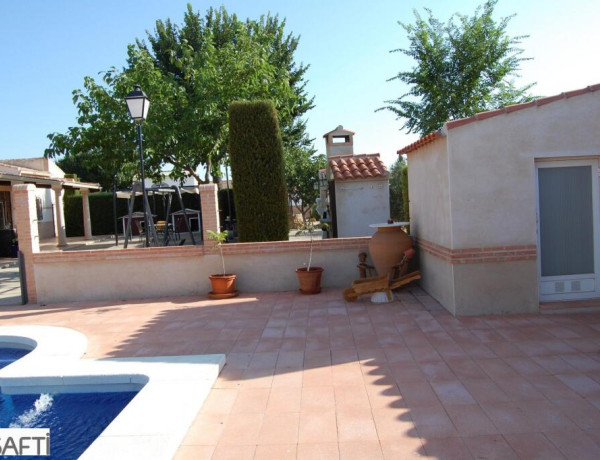 Casa-Chalet en Venta en Miguelturra