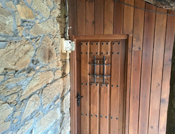 Commercial Premises For sell in Arganza in León 