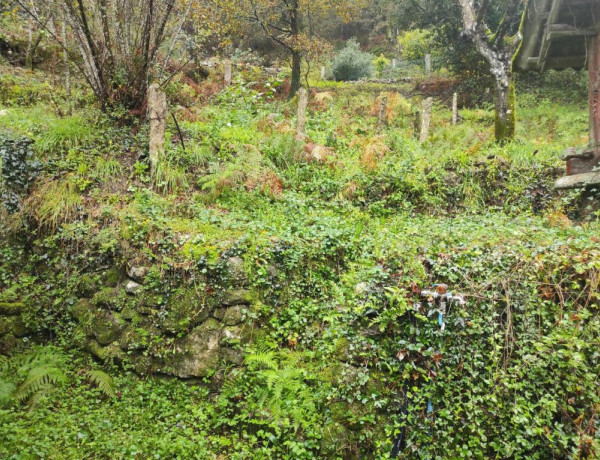 SE VENDE CASA ENTRE MONDARIZ Y  O COVELO (PONTEVEDRA)