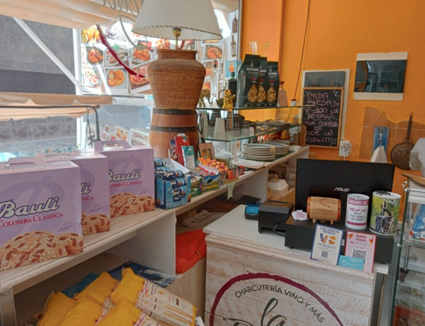 Commercial Premises For sell in Corralejo in Las Palmas 