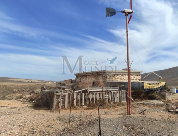 Rustic land For sell in Puerto Del Rosario in Las Palmas 