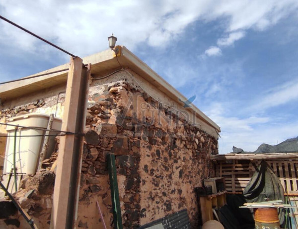 Rustic land For sell in Puerto Del Rosario in Las Palmas 