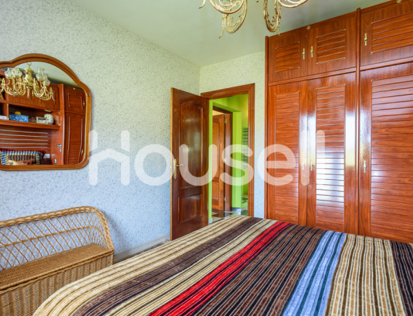 Chalet en venta de 280 m² en Calle San Lázaro de Paniceres, 33194 Oviedo (Asturias)