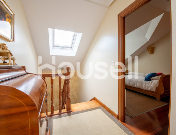 Casa en venta de 250 m² en Calle la Soledad, 39100 Santa Cruz de Bezana (Cantabria)